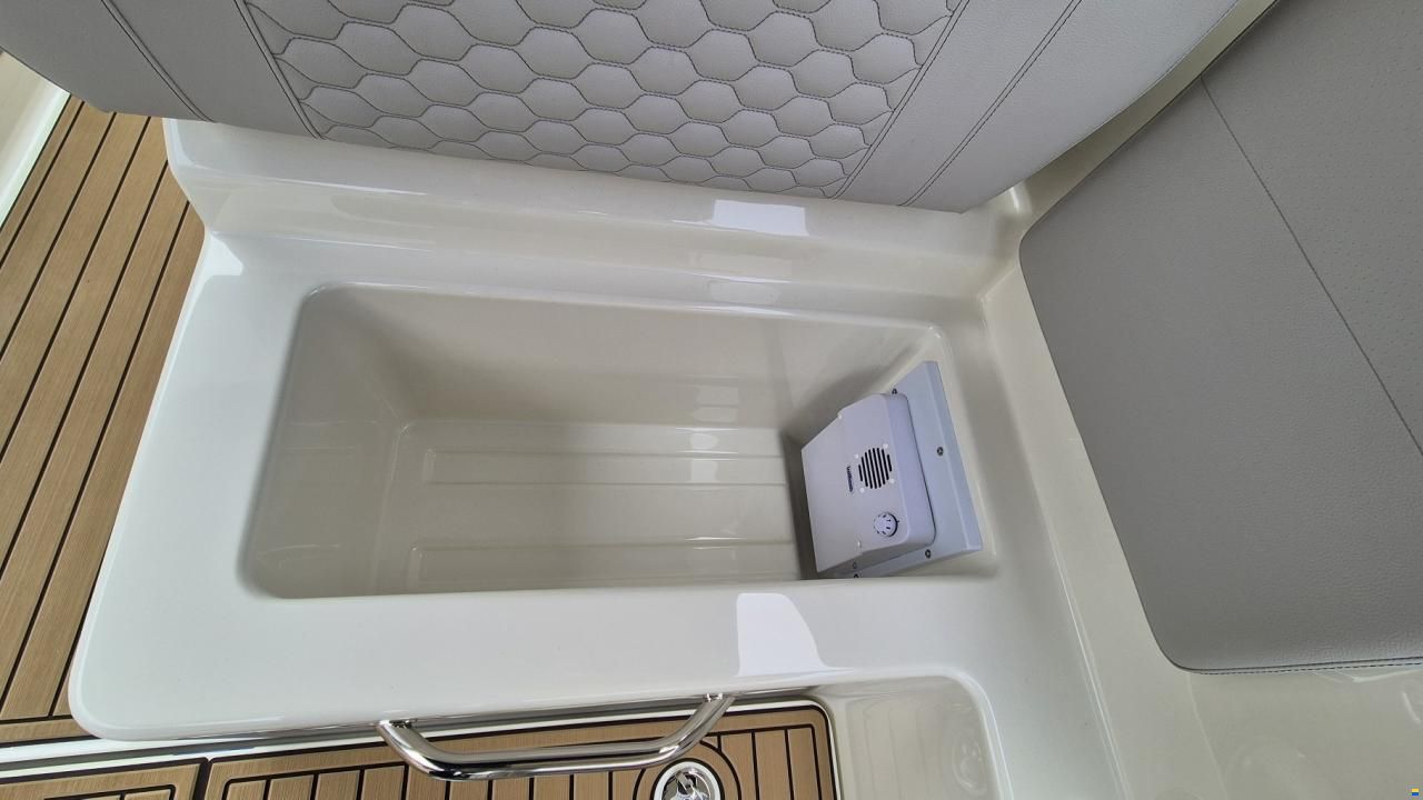Sea Ray Sundancer 265 Europe