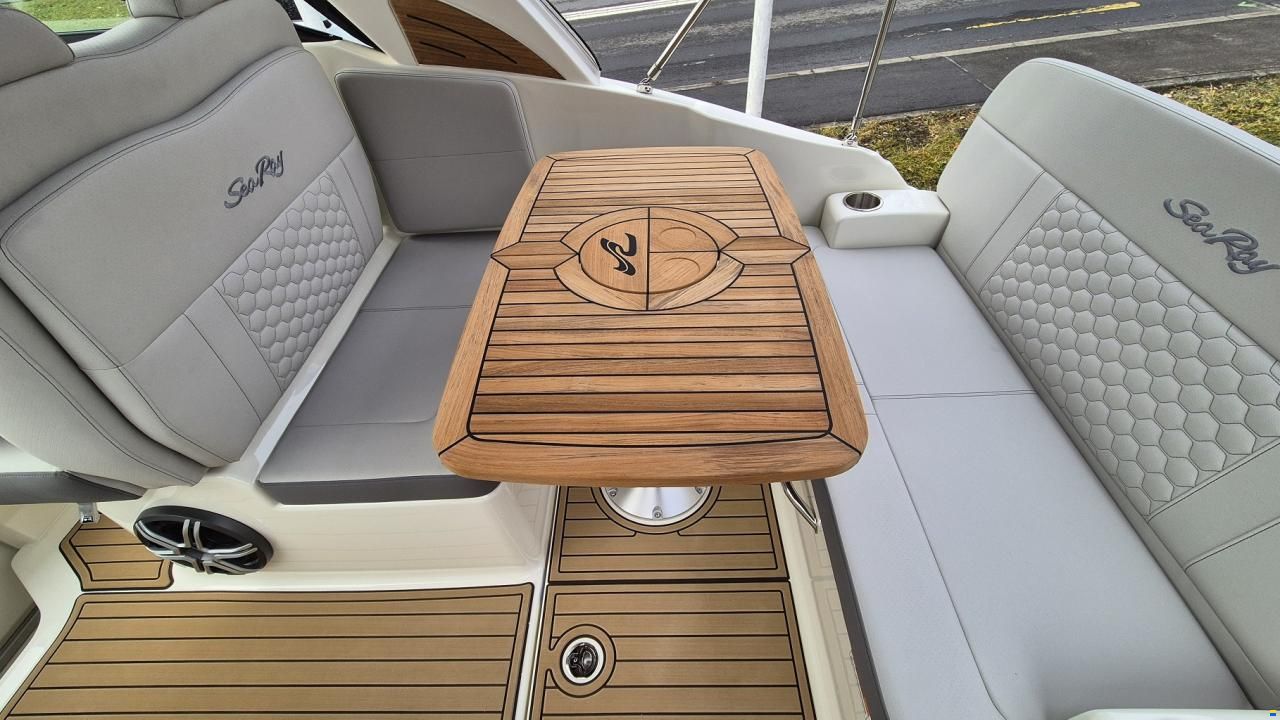Sea Ray Sundancer 265 Europe