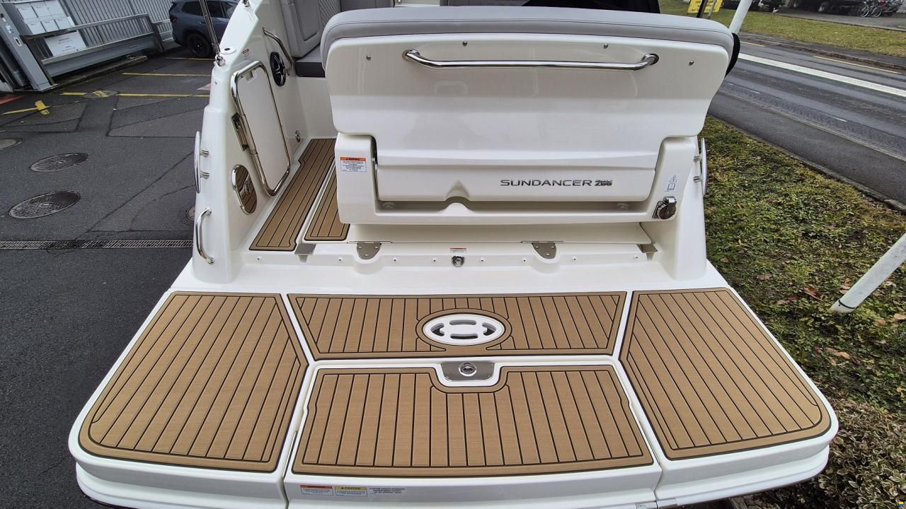 Sea Ray Sundancer 265 Europe