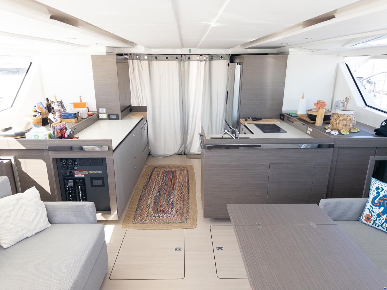 Leopard 46 Powercat