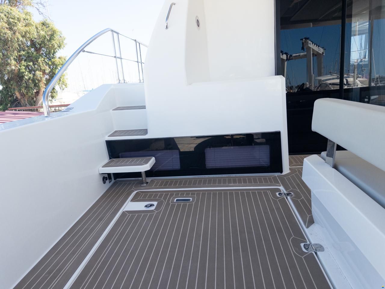 Leopard 46 Powercat