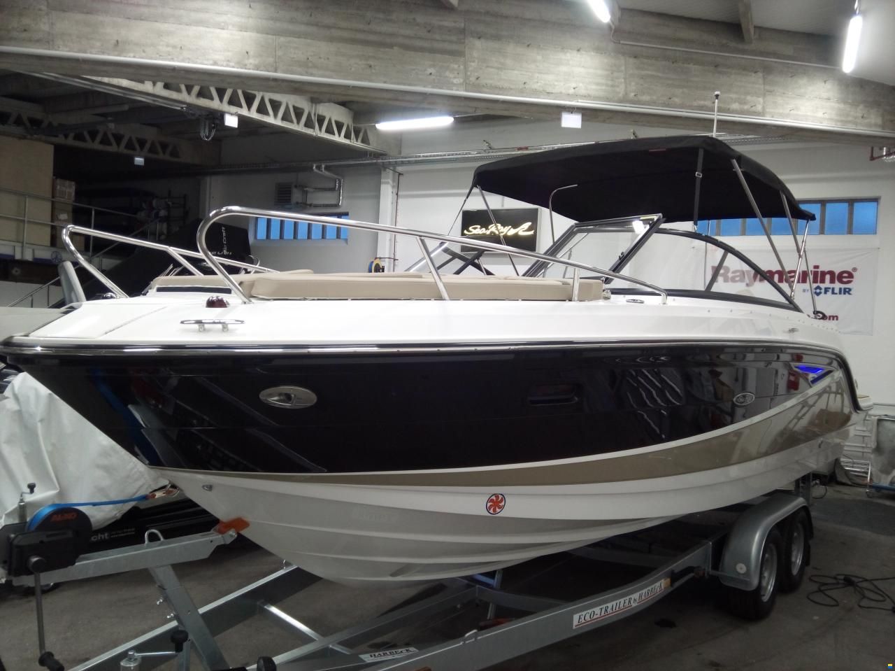 Sea Ray Sun Sport 250
