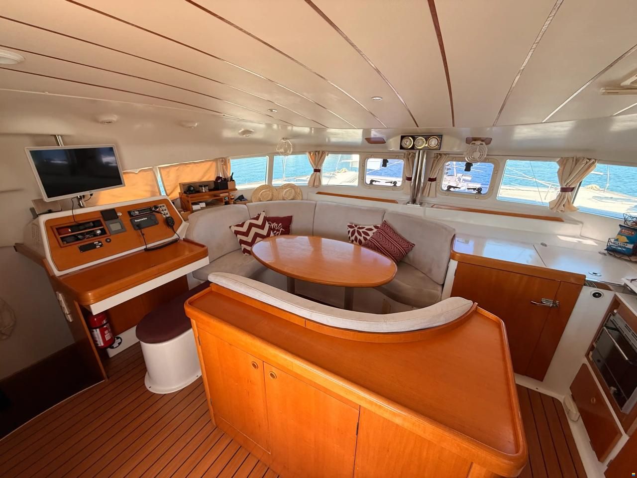 Lagoon 410