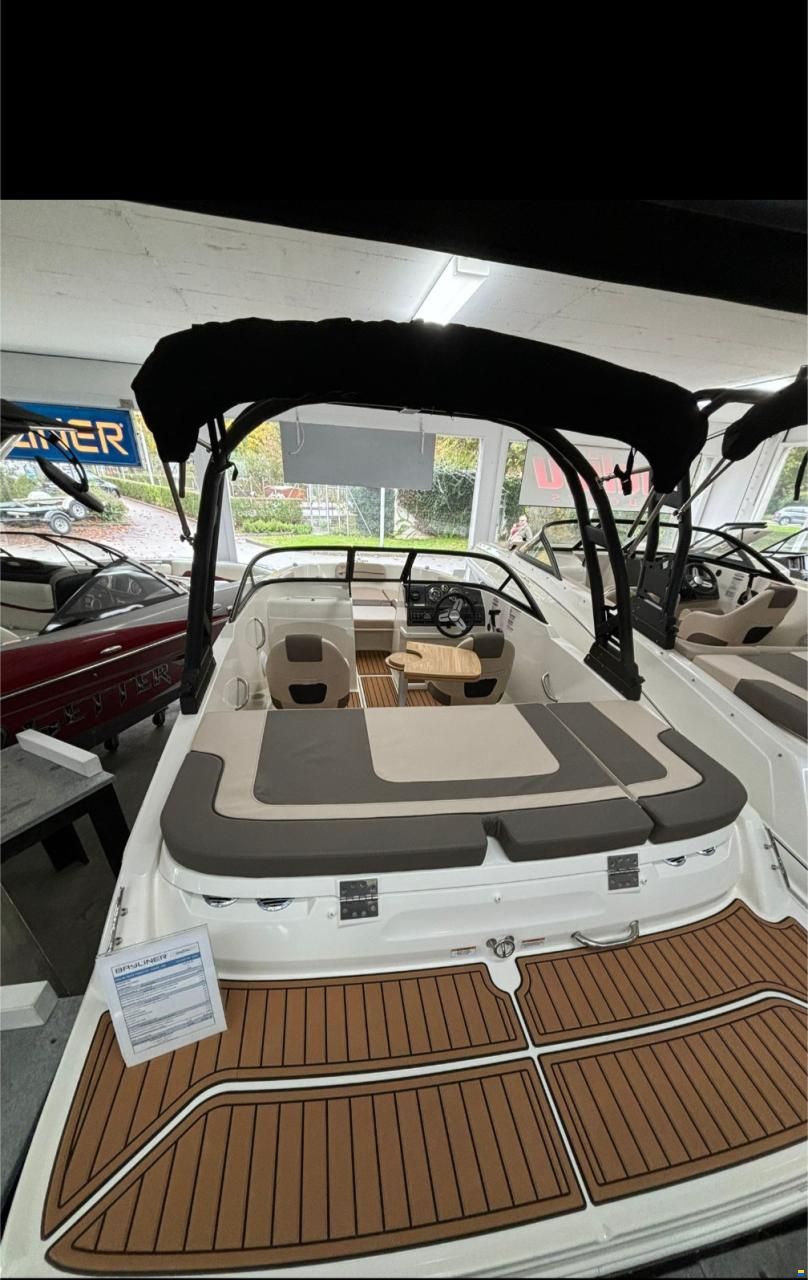 Bayliner VR4