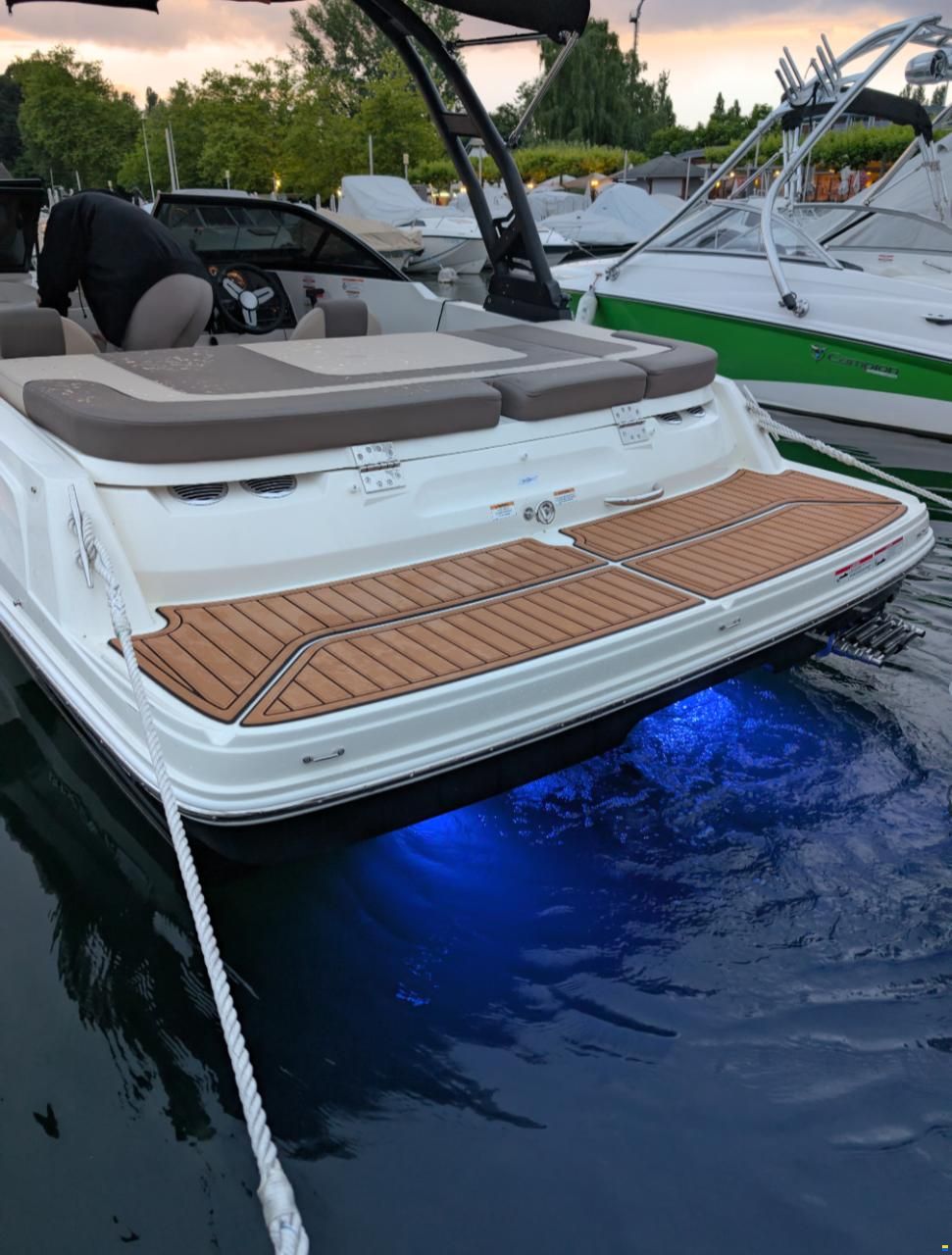 Bayliner VR4