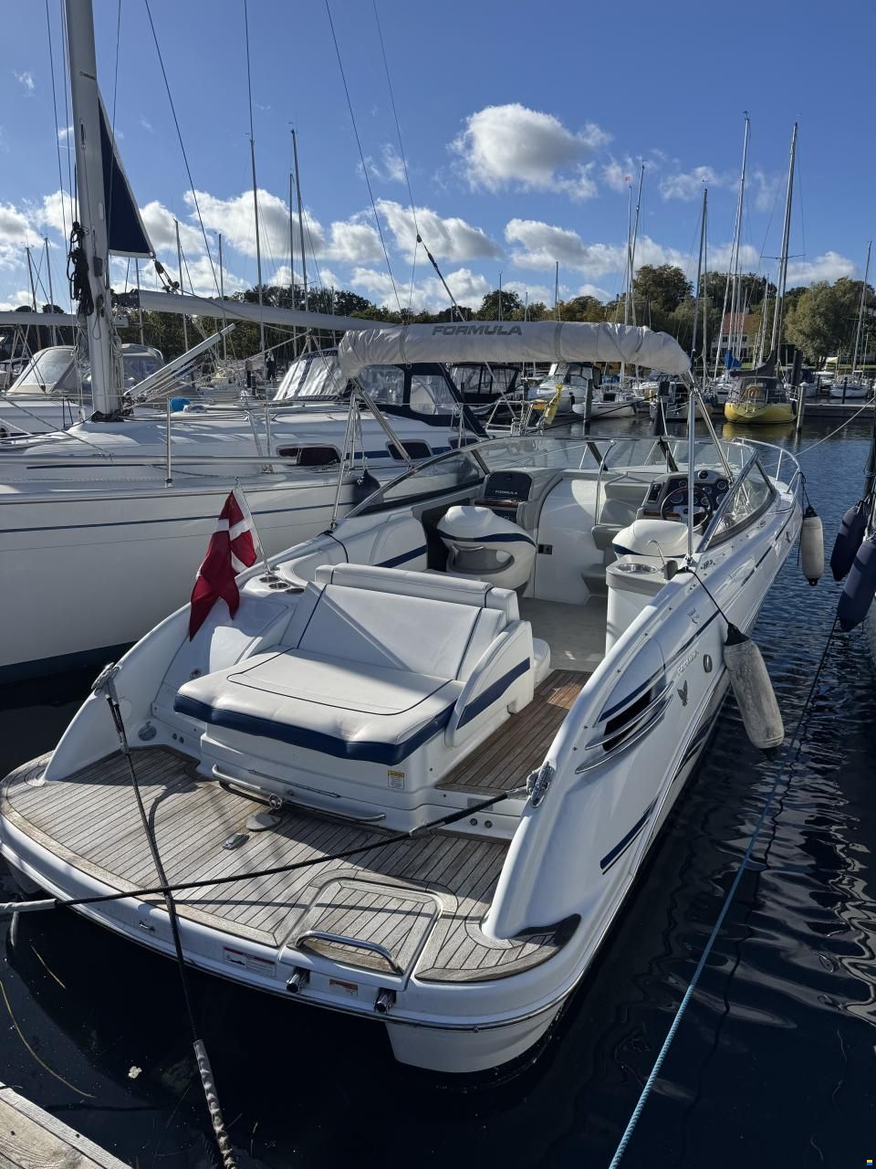 Formula 270 Sun Sport