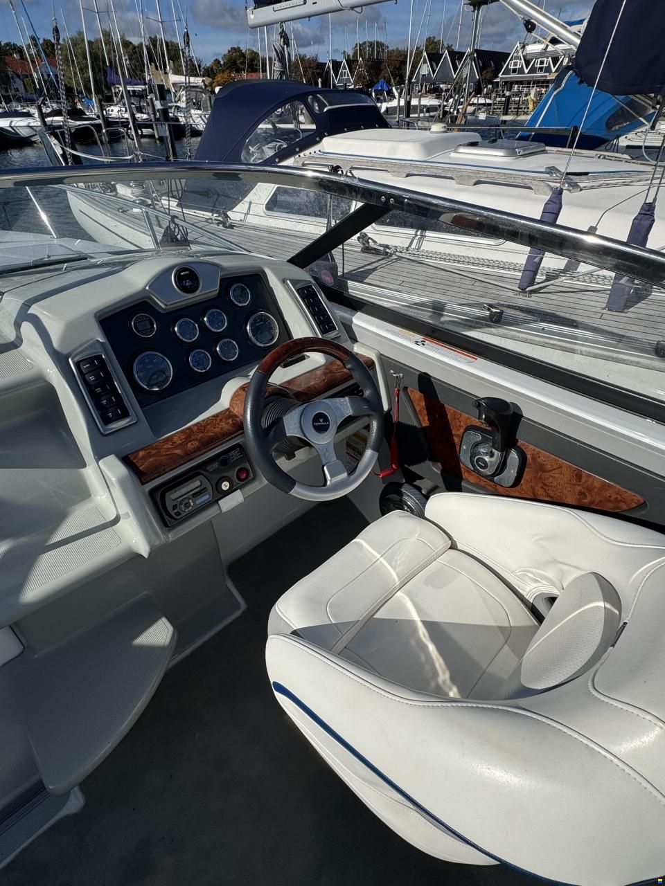 Formula 270 Sun Sport
