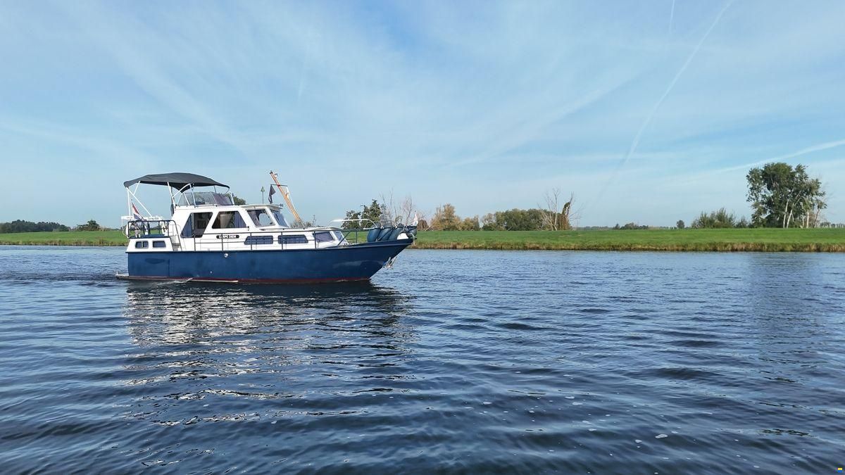 Van heckkruiser 995