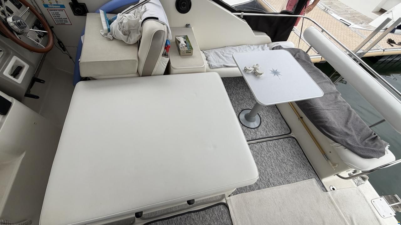 Maxum 2700 SCR