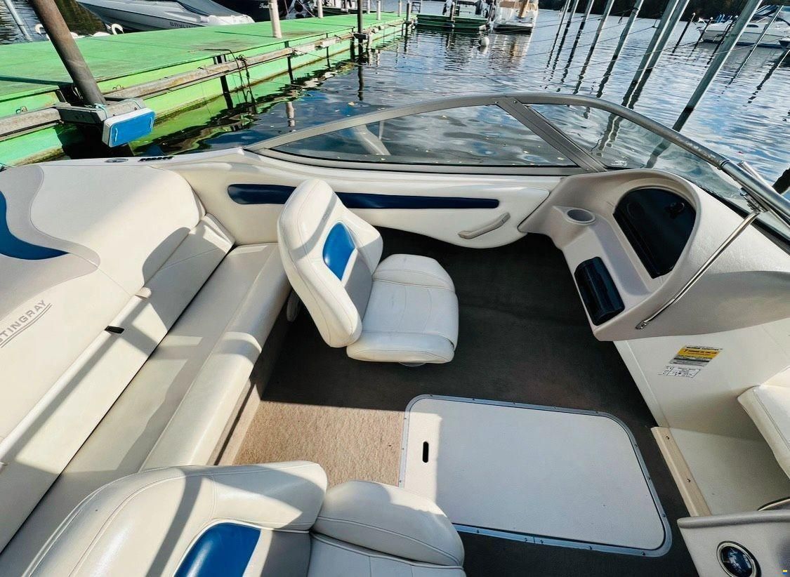 Singray Stingray 180 RX Powerboat