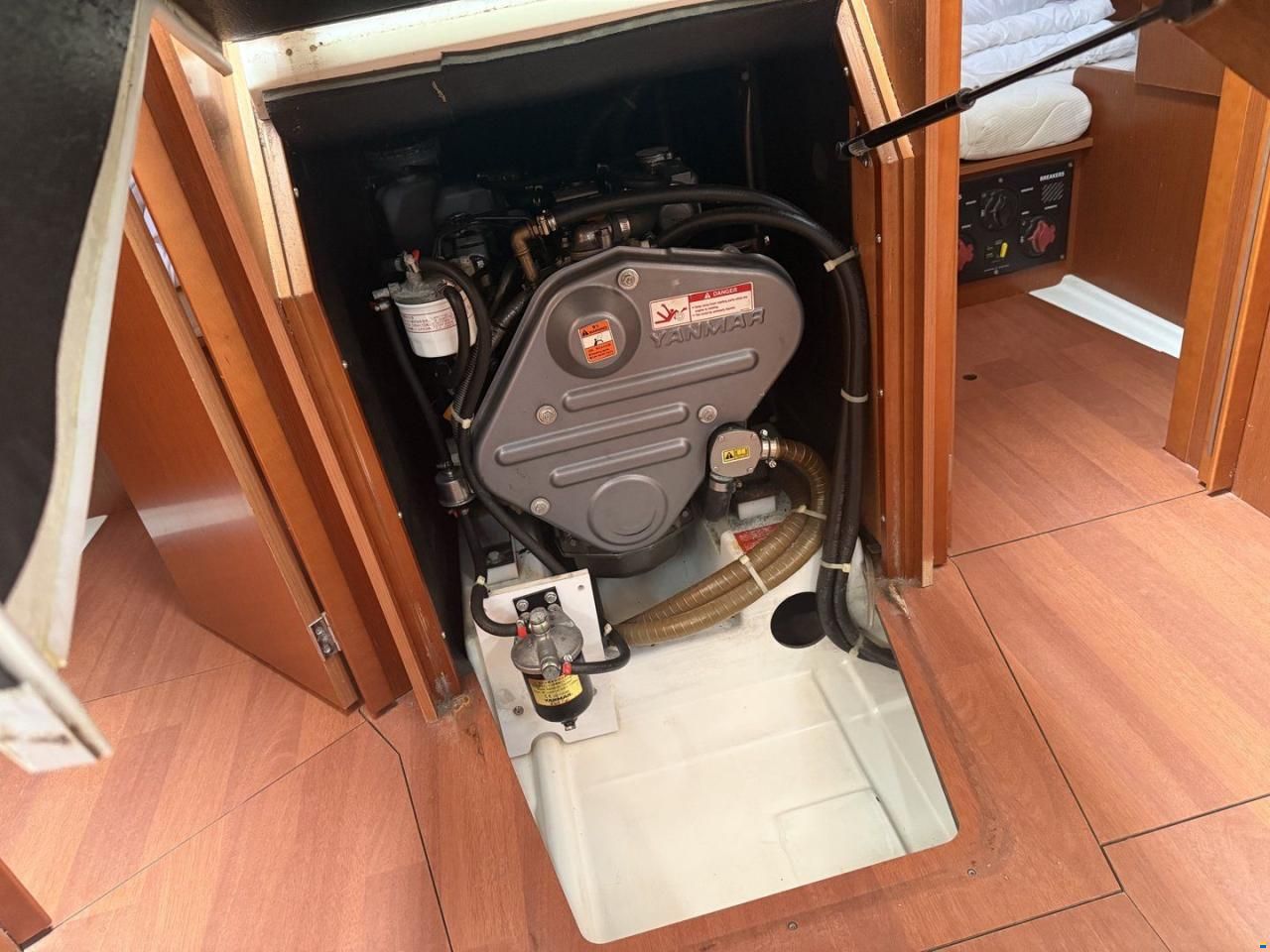 Beneteau OCEANIS 38.1