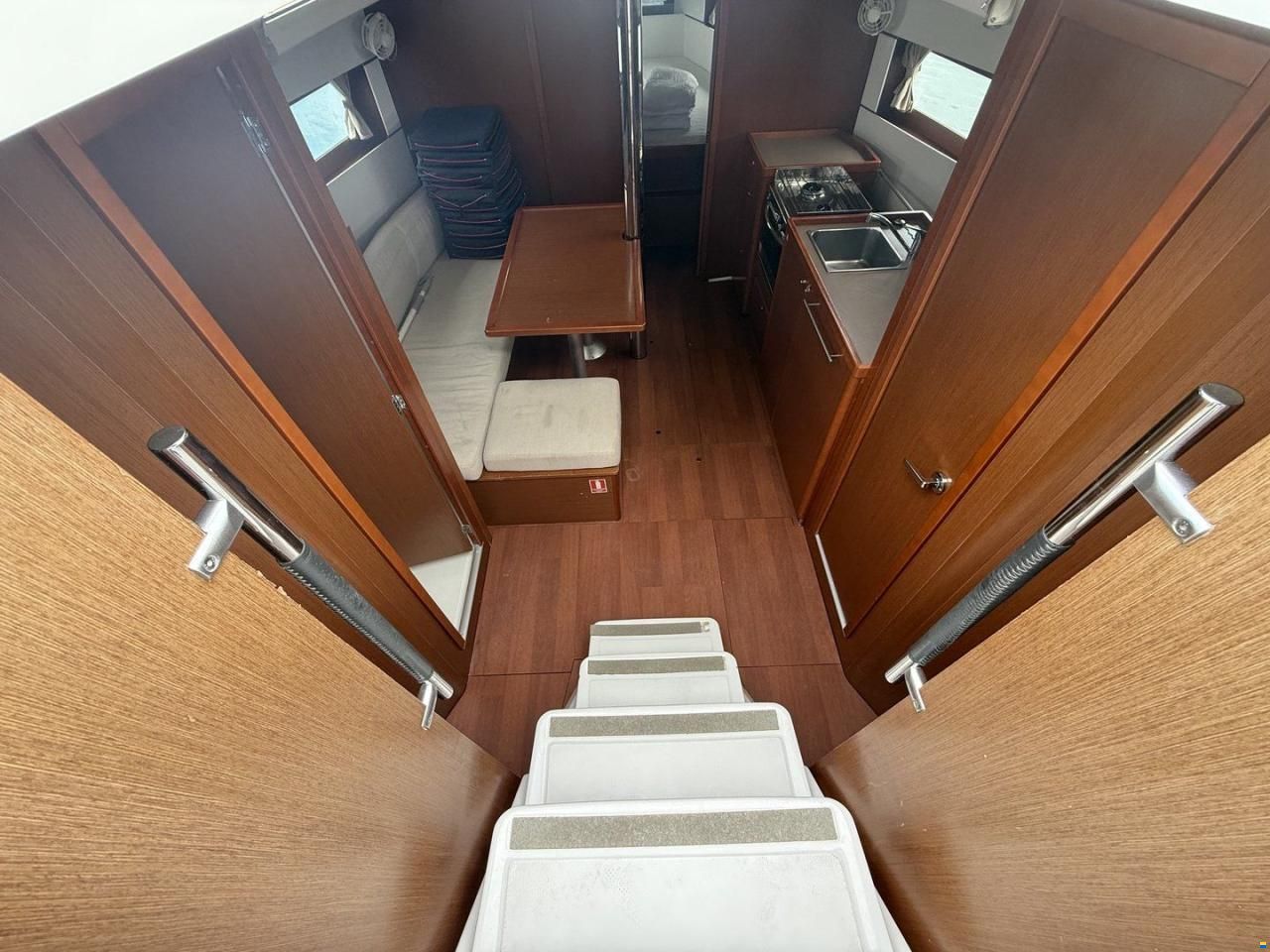 Beneteau OCEANIS 38.1