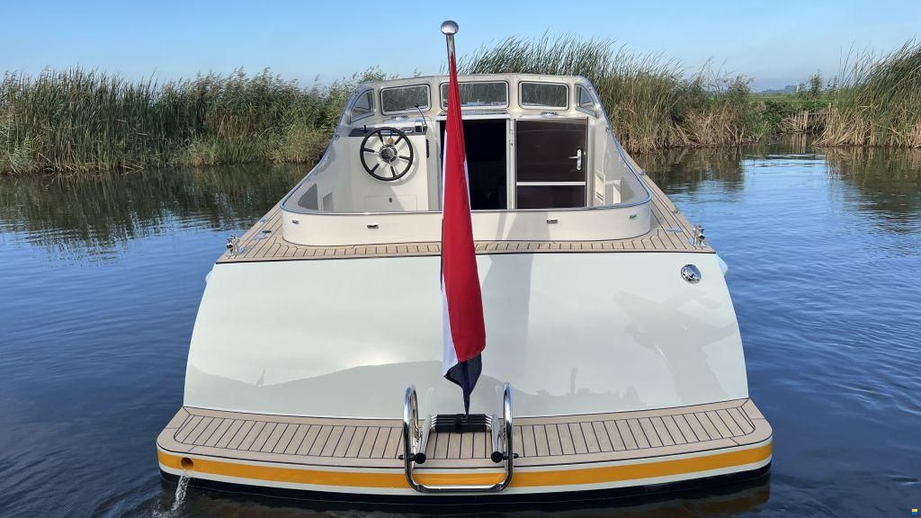 IJzendoorn Yachts Tender Cabin 800