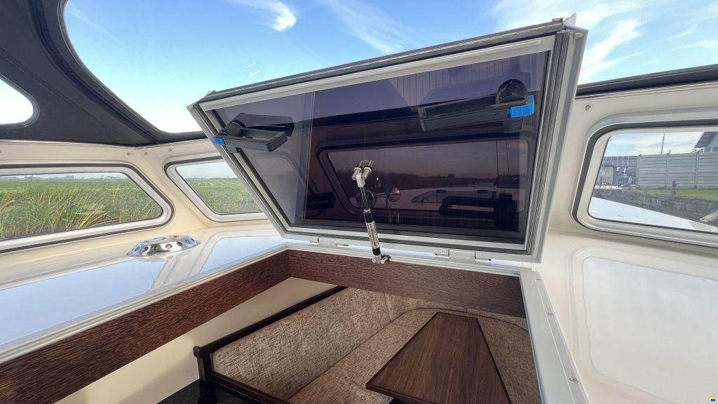 IJzendoorn Yachts Tender Cabin 800