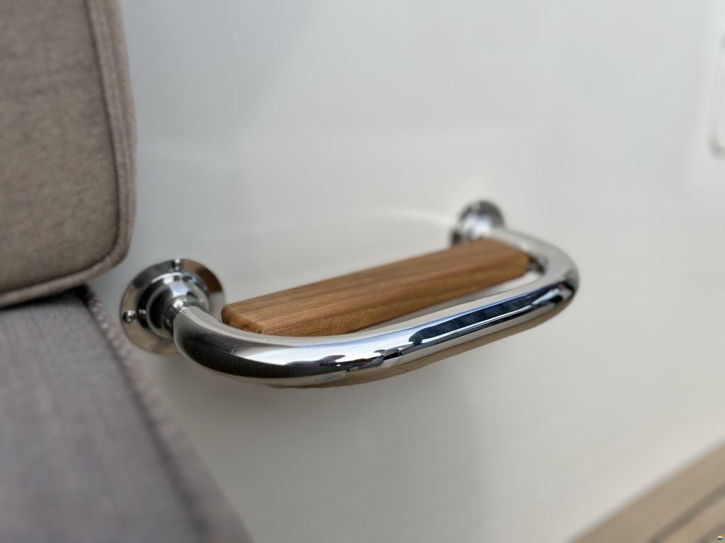 IJzendoorn Yachts Tender Cabin 800
