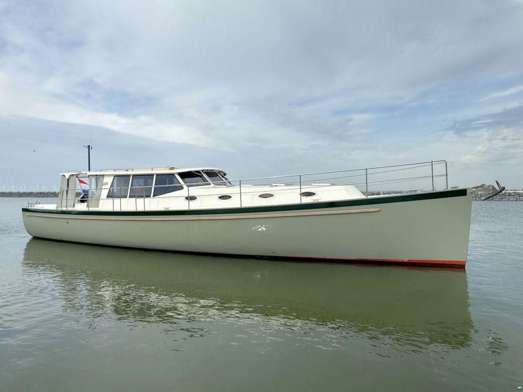 Nigel Irens Rangeboat 46 low displacemen
