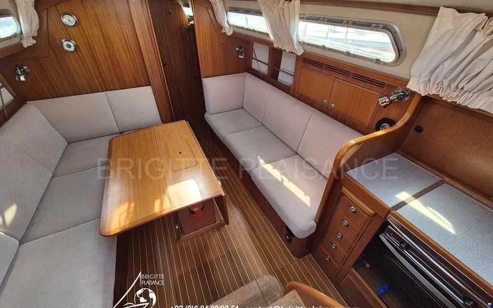 Hallberg-Rassy 310
