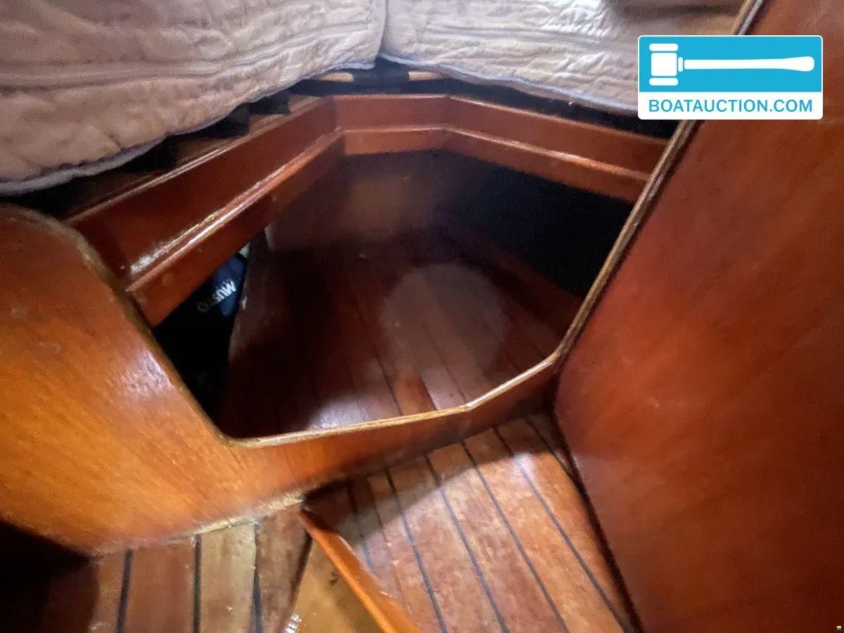Friendship 26