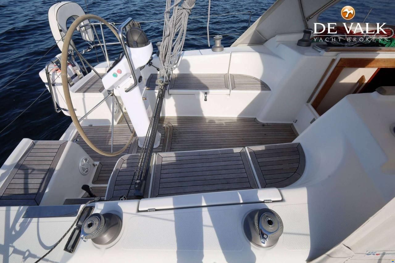 Hanse 370