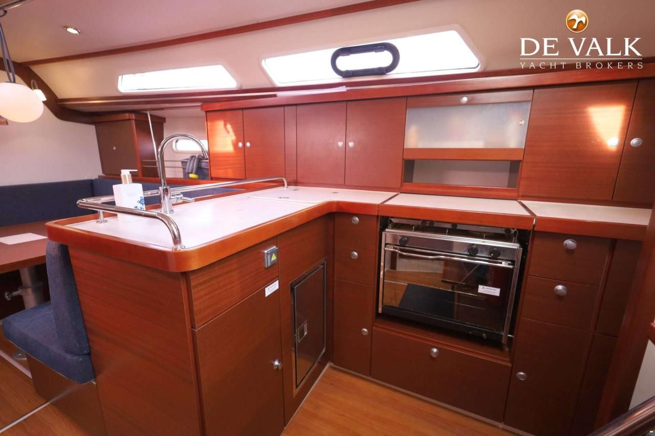 Hanse 370