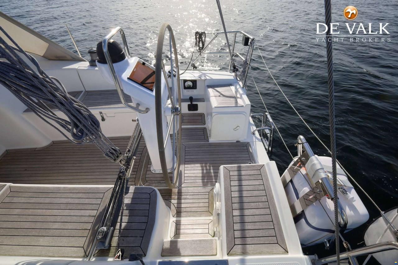 Hanse 370