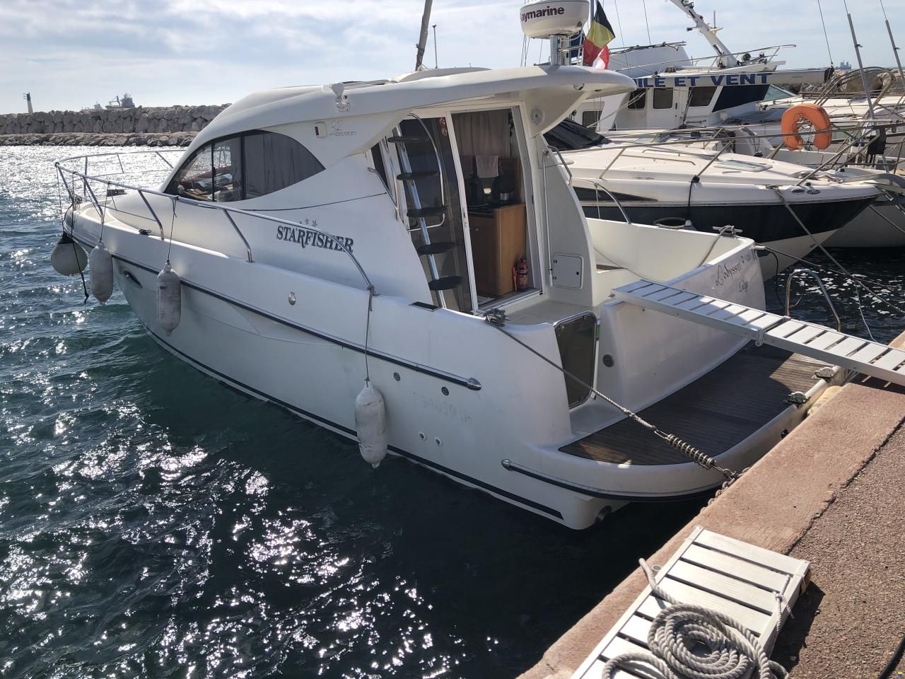 Starfisher 32