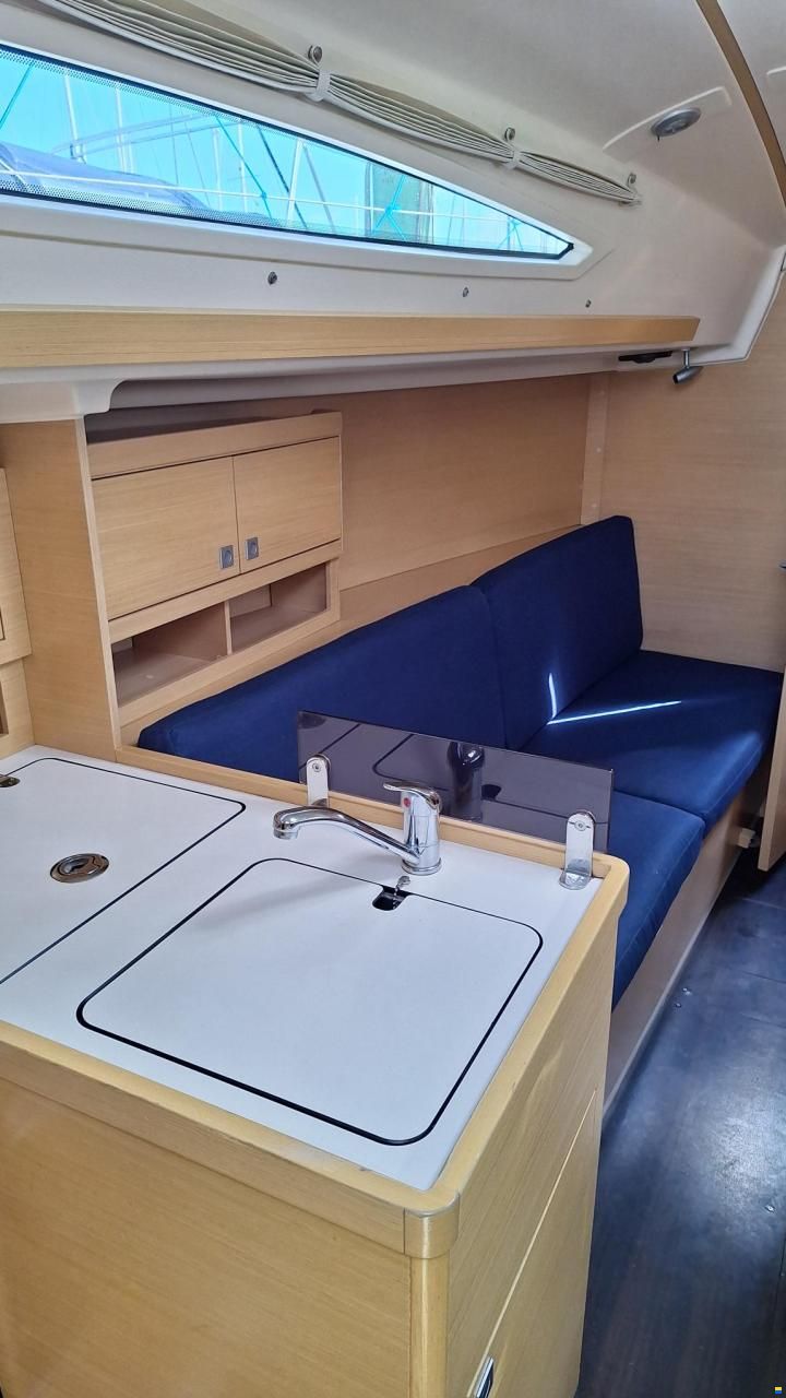 Elan 310