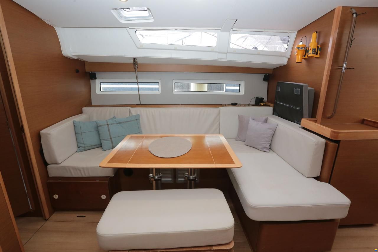 Jeanneau Sun Odyssey 490