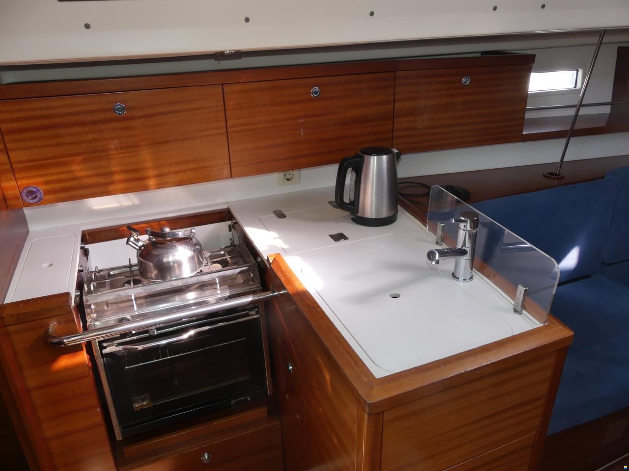 Salona 35 Performance