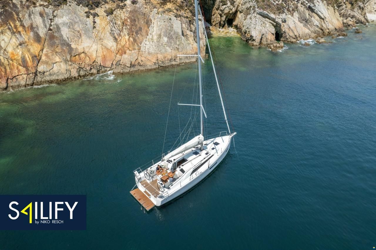 Beneteau Oceanis 37.1