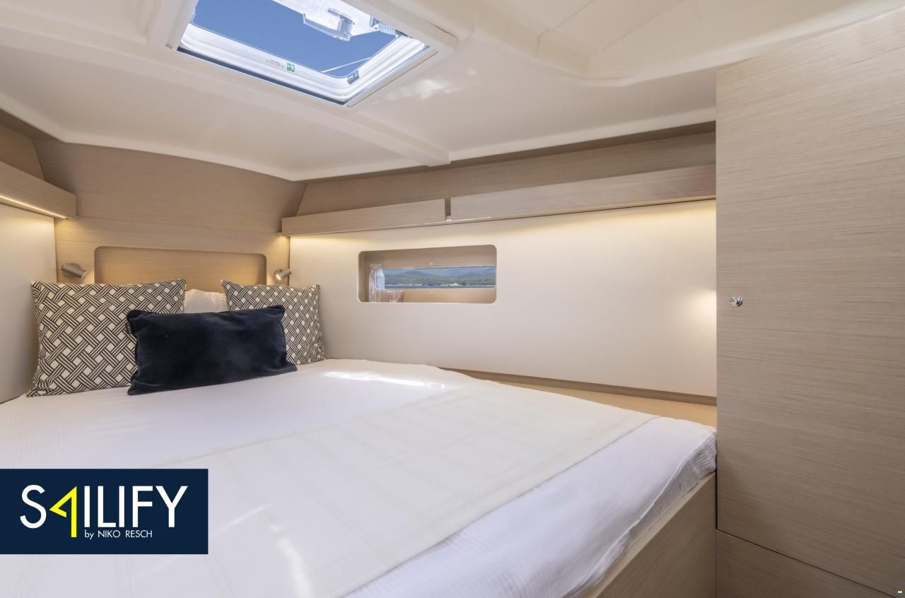 Beneteau Oceanis 37.1