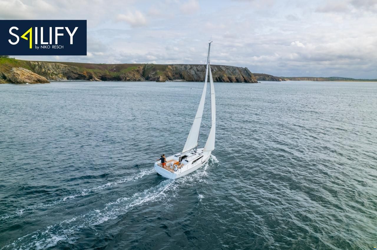 Beneteau Oceanis 37.1