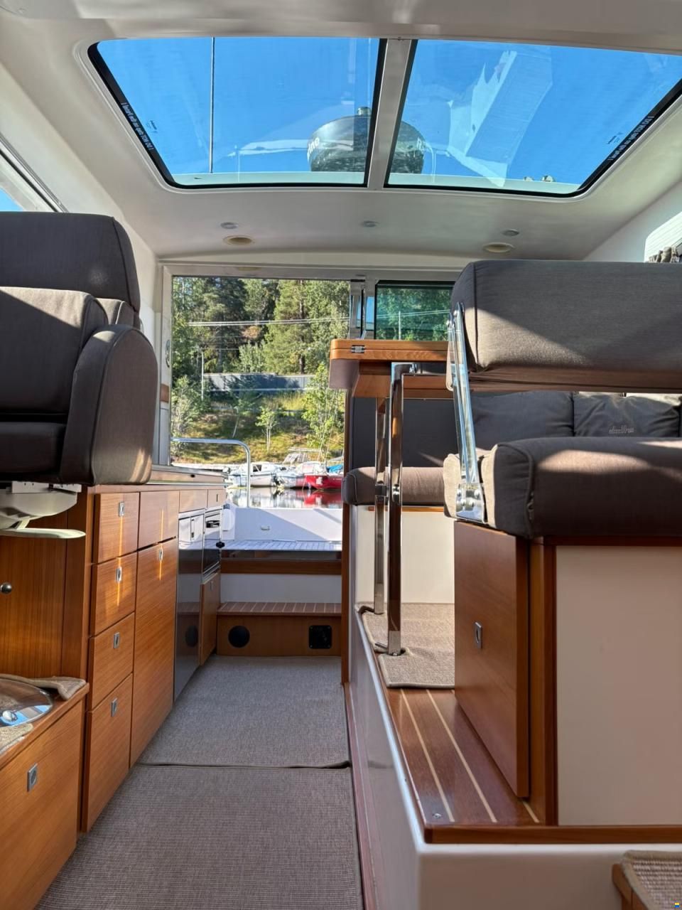 Delta Powerboats 34 SW
