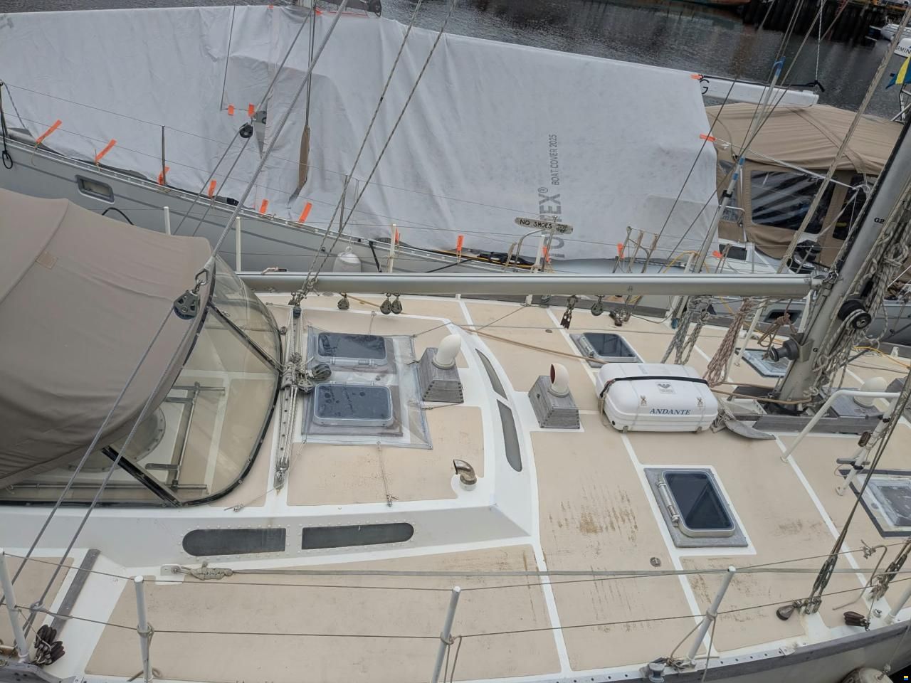Promovoile / Galapagos 45