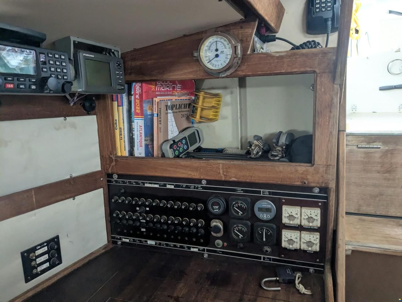 Promovoile / Galapagos 45