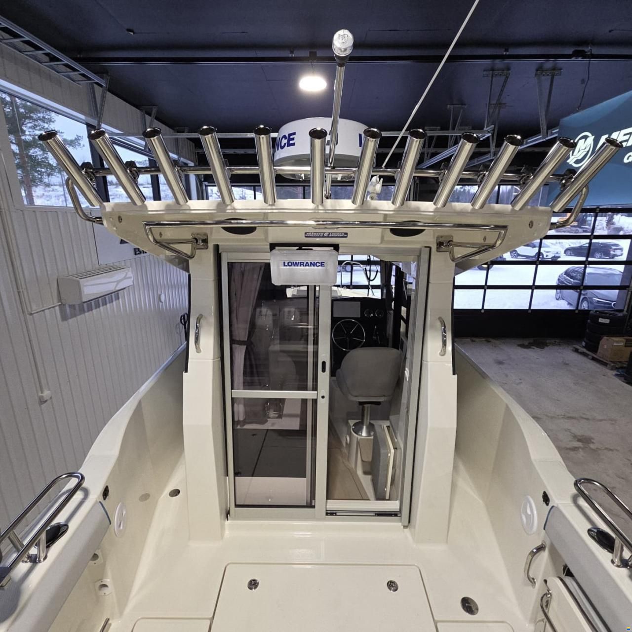 Quicksilver Captur 705 Pilothouse