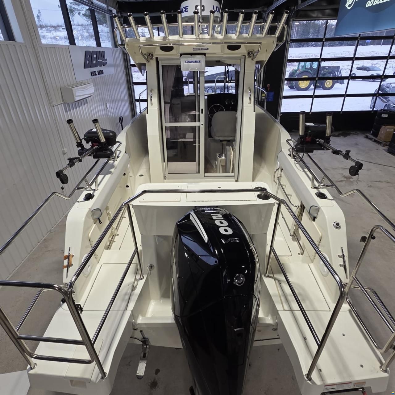 Quicksilver Captur 705 Pilothouse