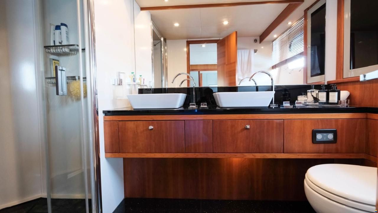 Sunseeker 86