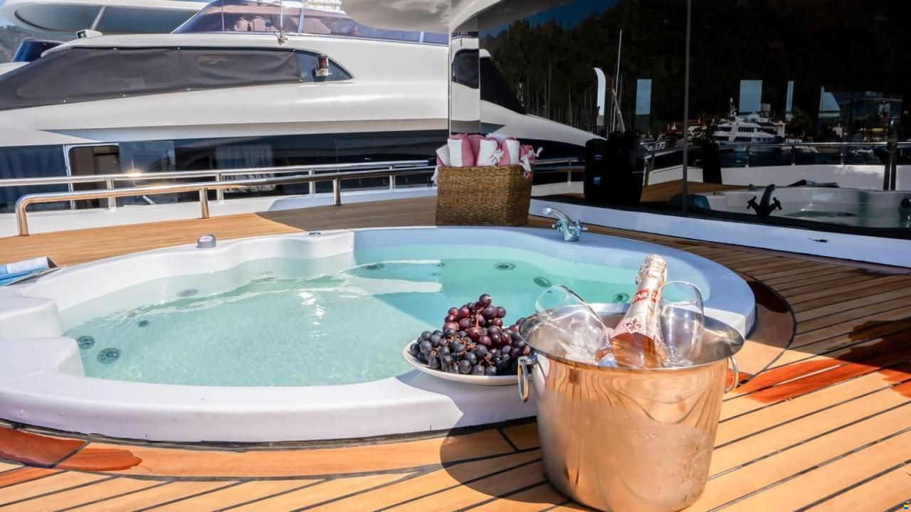 Custom Trawler 26m