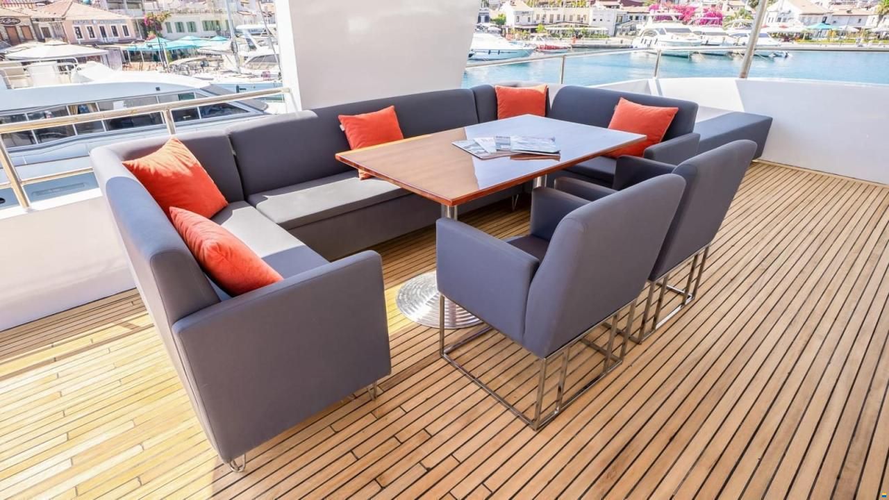 Custom Trawler 26m