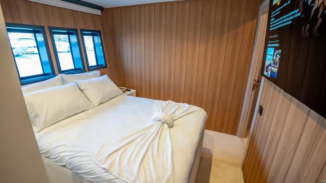 Custom Trawler 26m