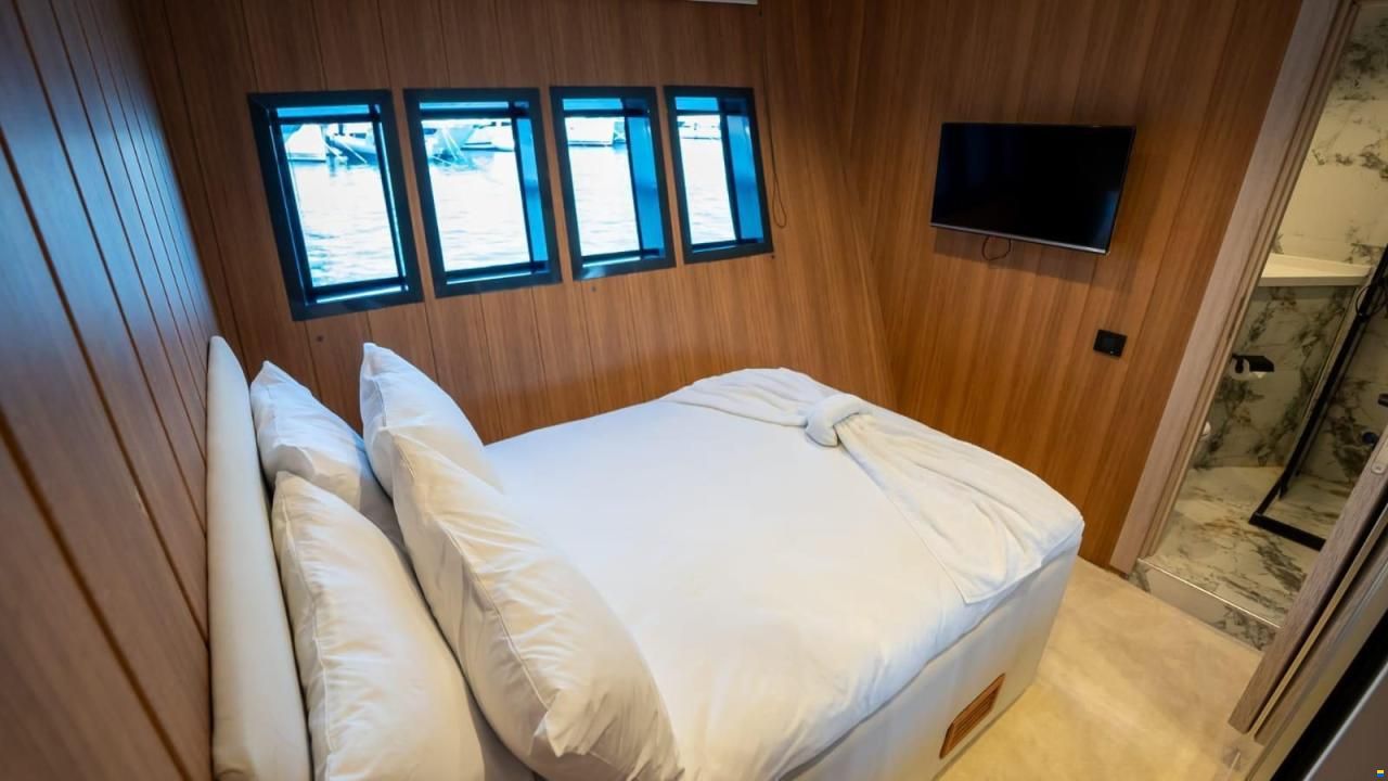 Custom Trawler 26m