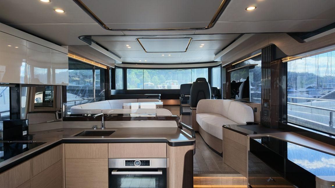 Absolute Navetta 52