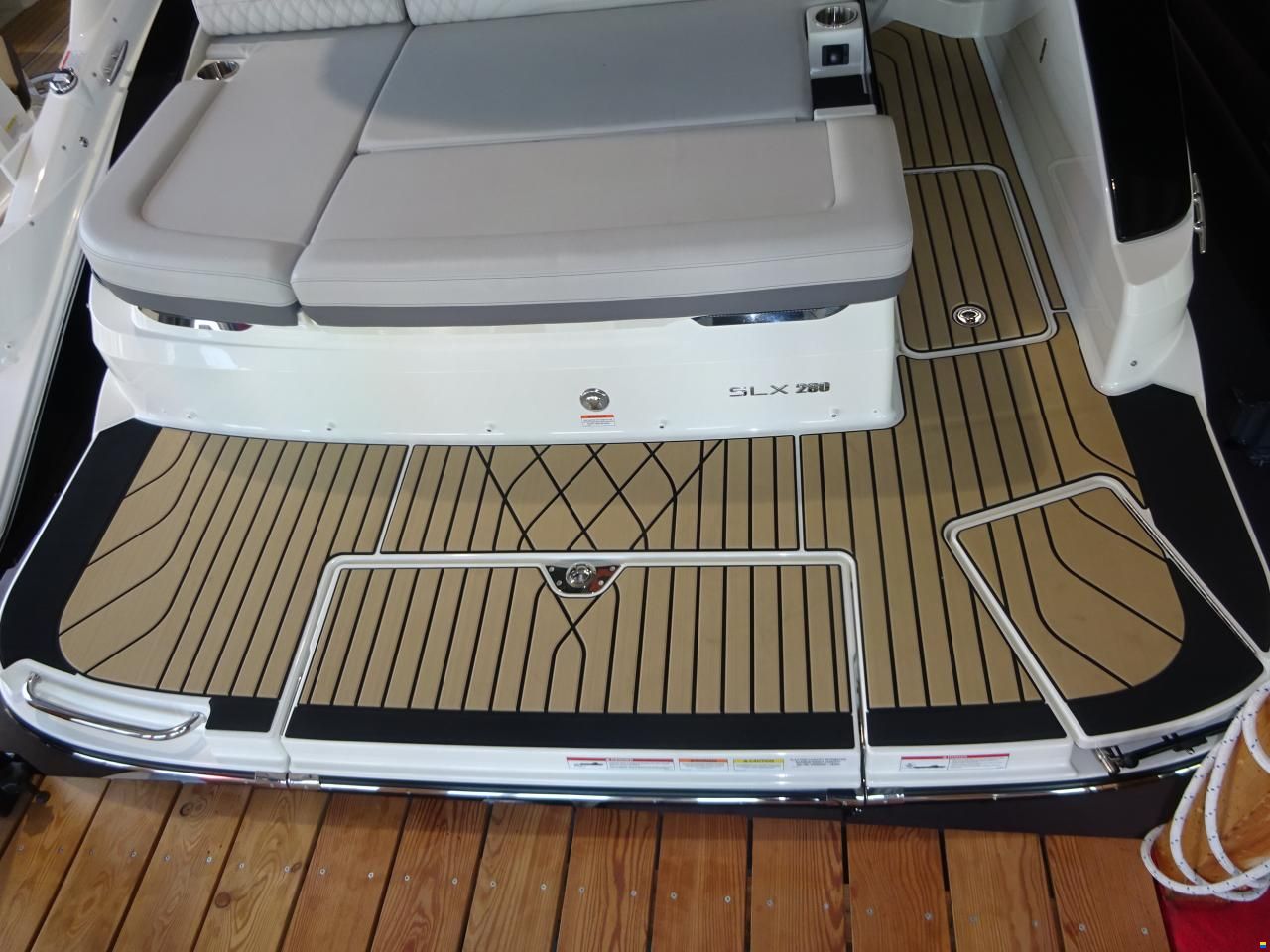 Sea Ray 280 SLX