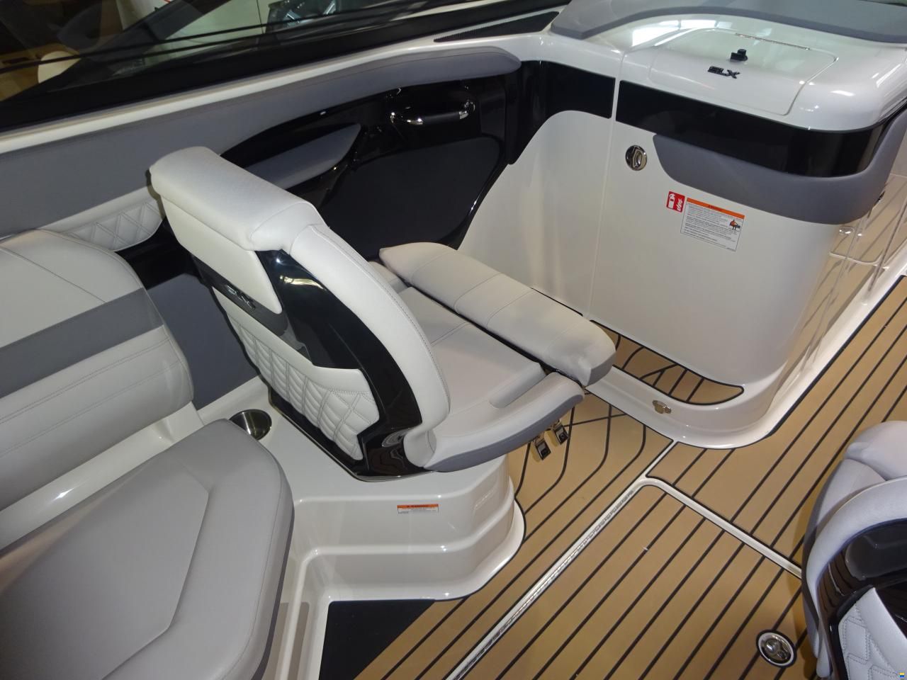 Sea Ray 280 SLX
