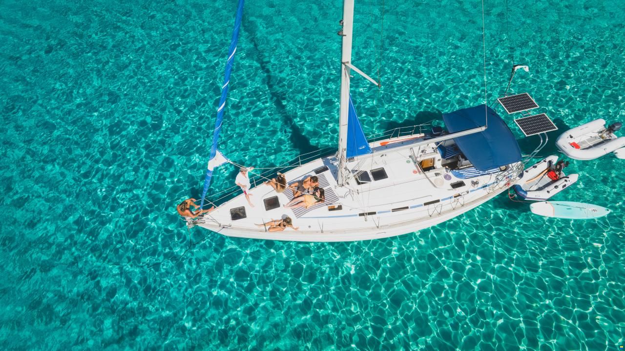Bavaria 42