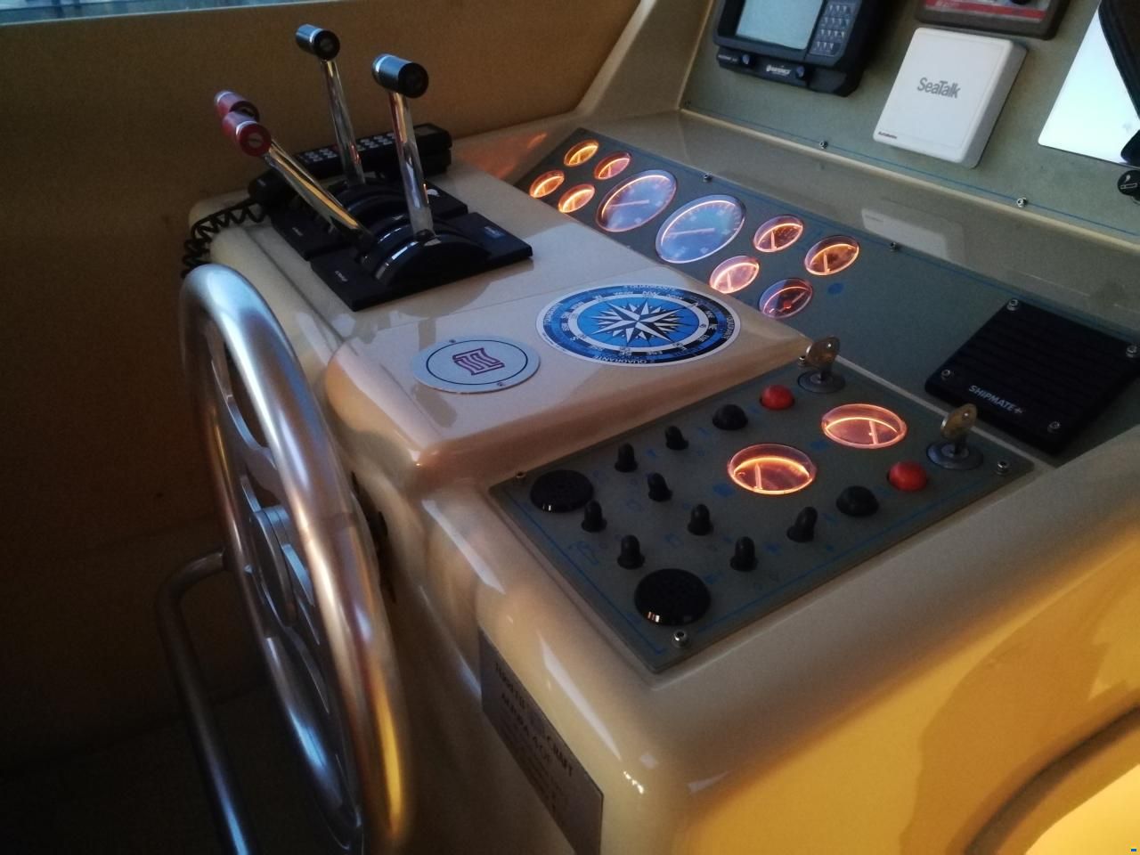 Ferretti 120