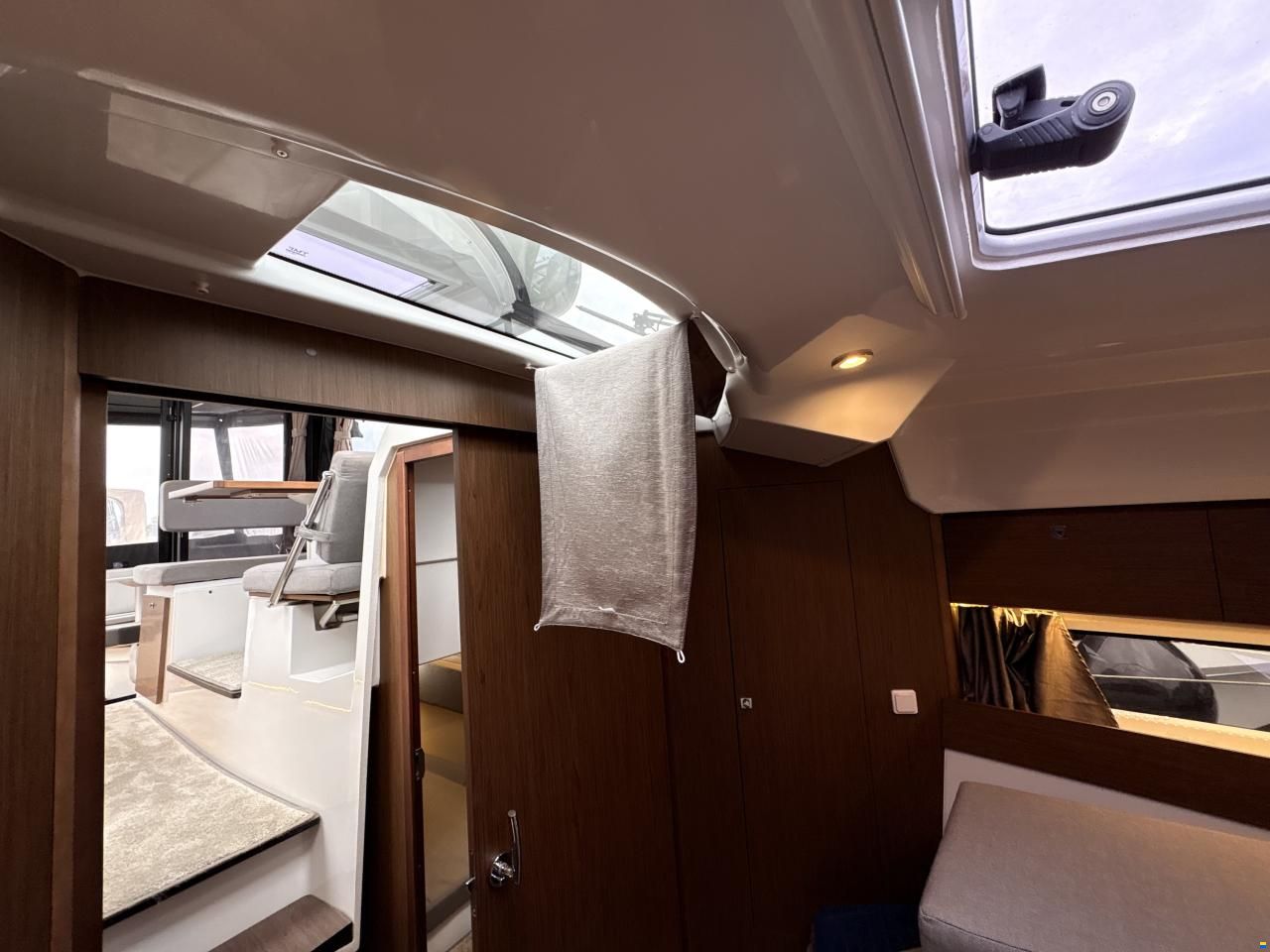 Jeanneau Merry Fisher 895