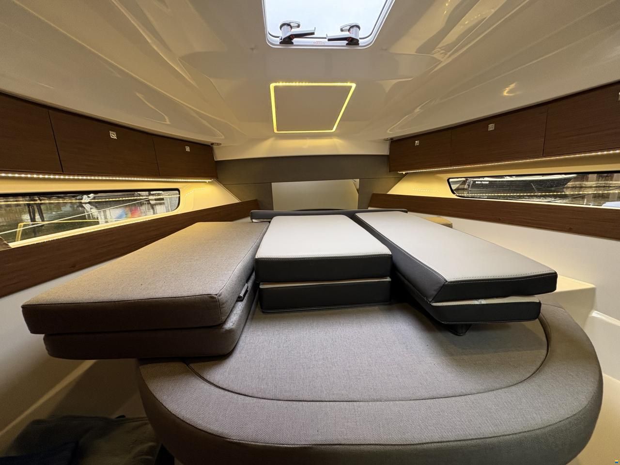 Jeanneau Merry Fisher 895