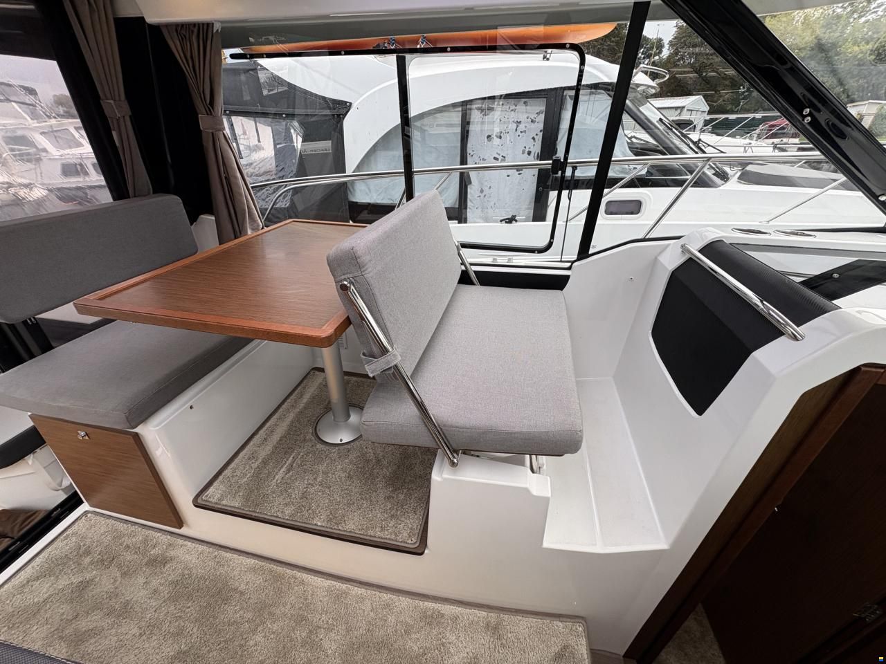 Jeanneau Merry Fisher 895